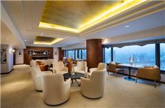 Executive Lounge