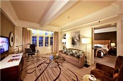 Cathy Building Classic Suite