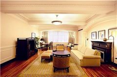 Cathy Building Classic Suite