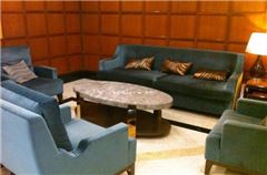 Lobby-Lounge