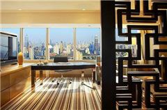 Executive Panoramic Room