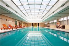 piscine intérieure