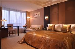 Panoramic Executive Room