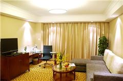 Executive Deluxe Suite