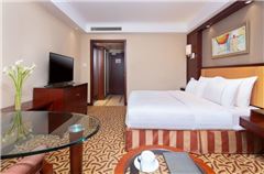 Executive Deluxe Queen Room