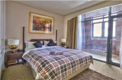 Deluxe One-bedroom Suite