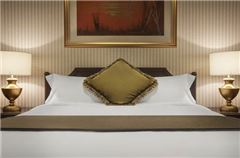 Deluxe One-bedroom Suite