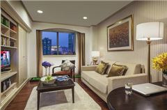 Deluxe One-bedroom Suite