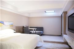 Business Queen Room