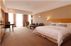 Business Queen Room