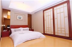 Atrium-view Room