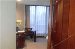 Executive Queen Room