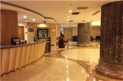 Lobby-Lounge