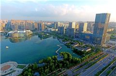 Рядом с отелем