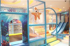 Parco giochi per bambini / miniclub