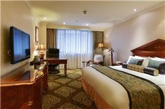 Villas Queen Room
