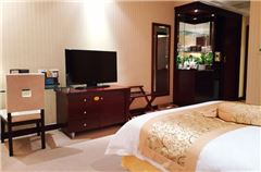 Executive Deluxe Queen Room
