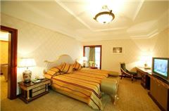 Executive Queen Suite