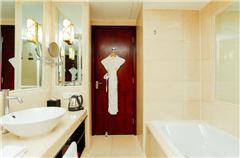 Business Queen Room