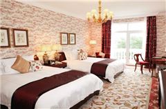 Grand Deluxe Room