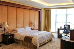 Deluxe Cityview King Room