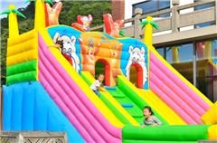 Aire de jeux pour enfants / club pour enfants