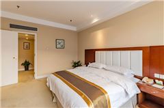 Business 3 Bedrooms Suite