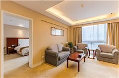 Business 3 Bedrooms Suite