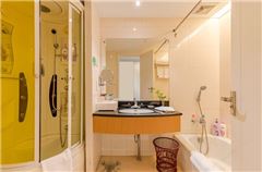 Business 3 Bedrooms Suite