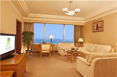 Business Lake-view Suite