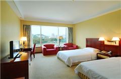 Superior Lake-view Room