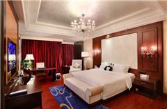 Executive Queen Room