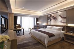 Business Queen Room