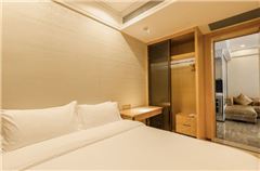 Boutique 3-bedroom Apartment