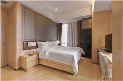 Deluxe 2-bedroom Apartment