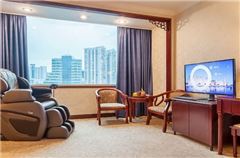 Leisure Queen Room