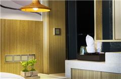 Business Queen Room