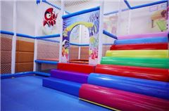 Parco giochi per bambini / miniclub