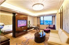 Lake-view Suite