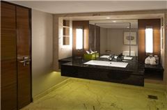Lake-view Suite