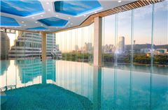 piscine intérieure