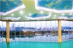 piscine intérieure