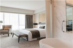 Deluxe Lake-view Executive Room