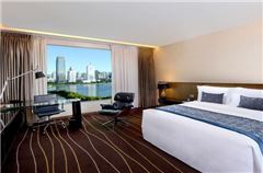 VIP Lake-view Room