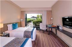 Bay Room Lagoon Access
