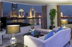 Executive Lake-view Suite
