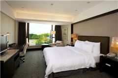 Xinyue Building Bay-view Garden Suite