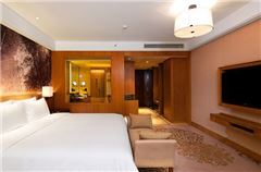 Garden-view Executive Room