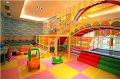 Children's Playground/Kids Club