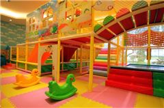 Aire de jeux pour enfants / club pour enfants